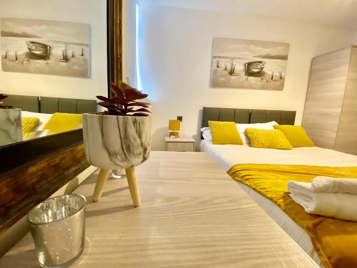 Winter Gardens Service Apartments By Balckpool Service Apartments Blackpool